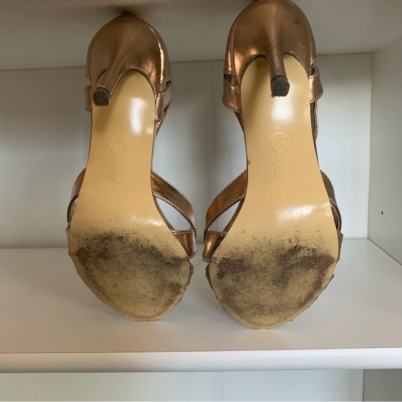 Gold Tevolio Heels, size 8.5, Ankle Strap, 2.75” heel - Picture 5 of 11